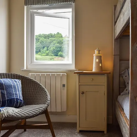 Holiday home Binks Carlin How